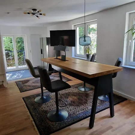 Apartmán Ruhiges Haus Mit Whirlpool Fuer 5 Gaeste Nahe Messe Mit 3 Schlafzimmern *