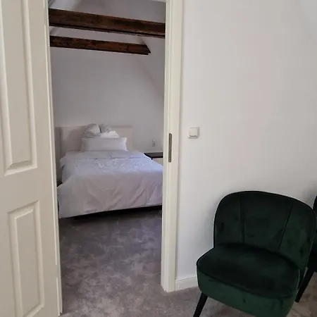 Apartament Ruhiges Haus Mit Whirlpool Fuer 5 Gaeste Nahe Messe Mit 3 Schlafzimmern *