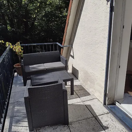 Ruhiges Haus Mit Whirlpool Fuer 5 Gaeste Nahe Messe Mit 3 Schlafzimmern Essen