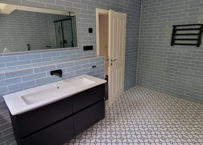 Apartman Ruhiges Haus Mit Whirlpool Fuer 5 Gaeste Nahe Messe Mit 3 Schlafzimmern